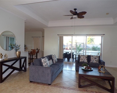 309 Skylark Lane Nw - Photo Thumbnail 2