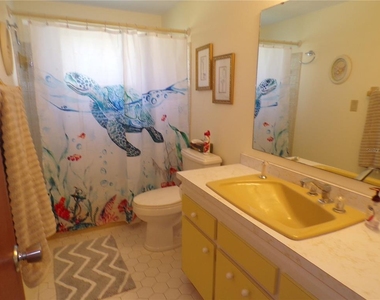 772 S Ellicott Circle - Photo Thumbnail 16