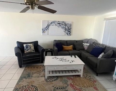 772 S Ellicott Circle - Photo Thumbnail 2