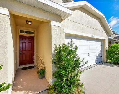 15717 High Bell Place - Photo Thumbnail 2
