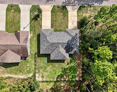 9342/9344 N Peachtree Way - Photo Thumbnail 29