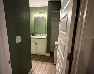 9342/9344 N Peachtree Way - Photo Thumbnail 21