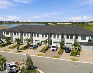 6404 Silverstar Drive - Photo Thumbnail 31