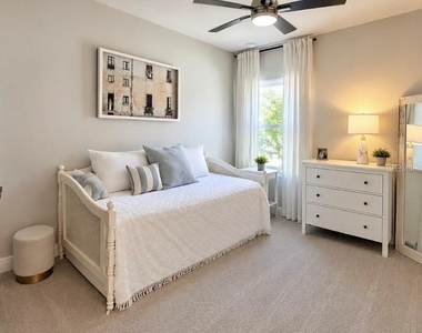 11704 Richmond Trail - Photo Thumbnail 17