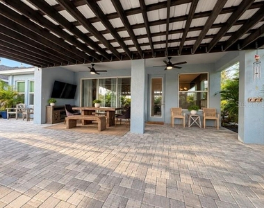 11704 Richmond Trail - Photo Thumbnail 3
