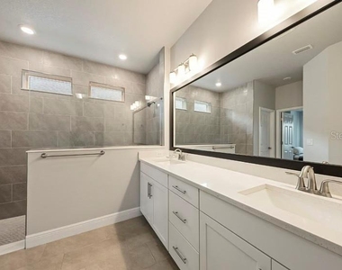 11704 Richmond Trail - Photo Thumbnail 25