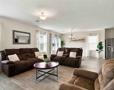 15630 Rose Grove Drive - Photo Thumbnail 7