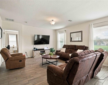 15630 Rose Grove Drive - Photo Thumbnail 5
