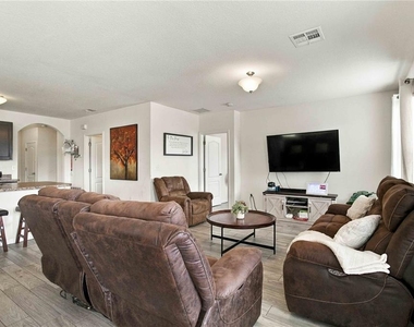 15630 Rose Grove Drive - Photo Thumbnail 6