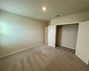 10606 Chippewa Drive - Photo Thumbnail 26