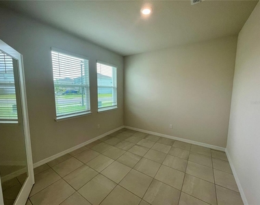 10606 Chippewa Drive - Photo Thumbnail 5