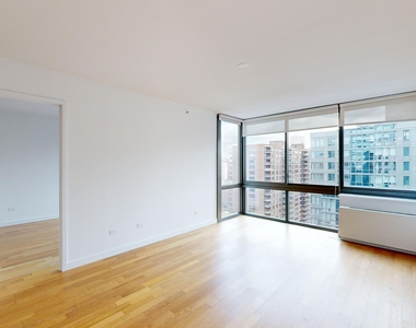 808 Columbus Ave - Photo Thumbnail 2