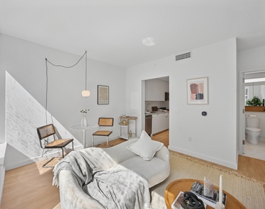 41-46 27th Street - Photo Thumbnail 8