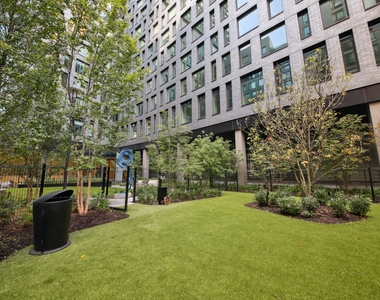 41-46 27th Street - Photo Thumbnail 13