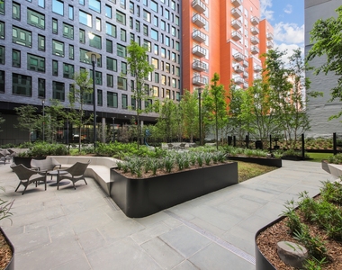 41-46 27th Street - Photo Thumbnail 17