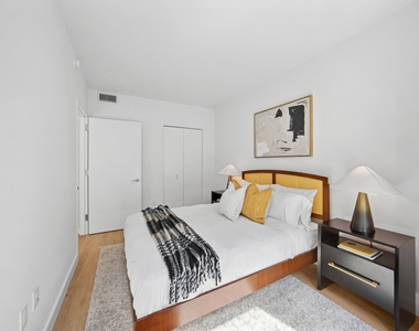 41-46 27th Street - Photo Thumbnail 4