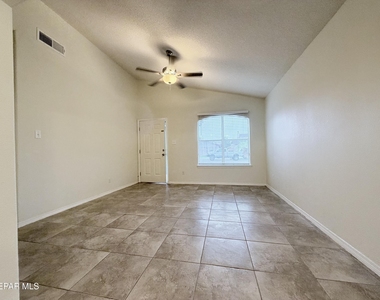 3634 Dominican Street - Photo Thumbnail 4