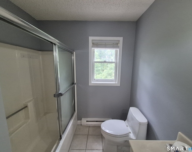 111 Mohican Avenue - Photo Thumbnail 11