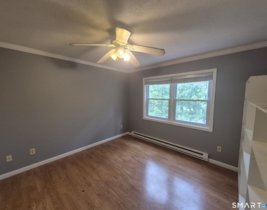 111 Mohican Avenue - Photo Thumbnail 13