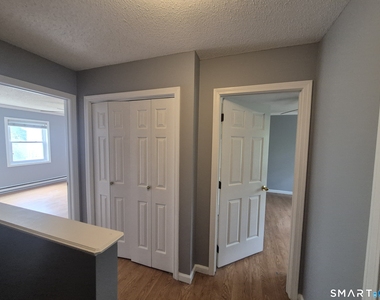 111 Mohican Avenue - Photo Thumbnail 8