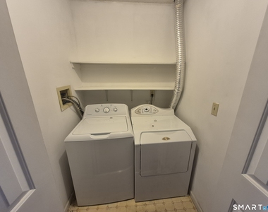 111 Mohican Avenue - Photo Thumbnail 14