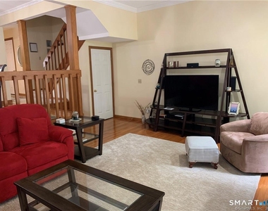 2303 Mill Pond Drive - Photo Thumbnail 7