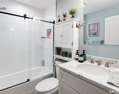 82 Columbus Place - Photo Thumbnail 17