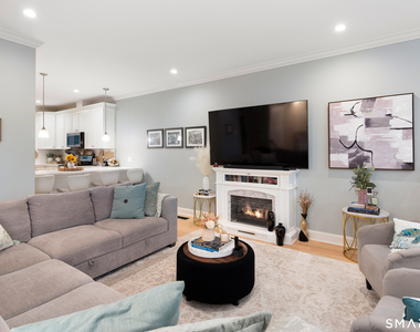 82 Columbus Place - Photo Thumbnail 3