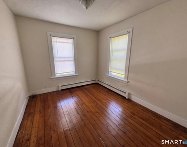 57 Rhodes Street - Photo Thumbnail 5