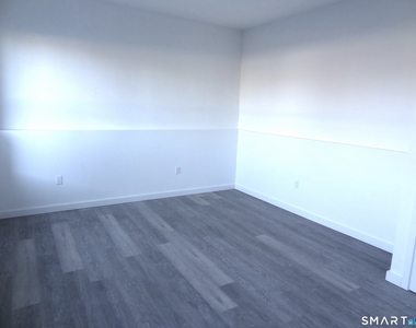 2806 Fairfield Avenue - Photo Thumbnail 7