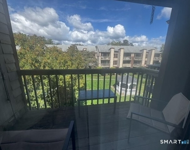 130 Coe Avenue - Photo Thumbnail 14