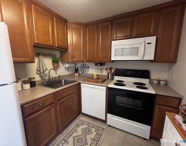 130 Coe Avenue - Photo Thumbnail 1