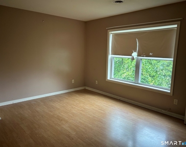 163 Otis Street - Photo Thumbnail 9