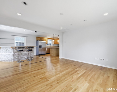 134 Golden Hill Street - Photo Thumbnail 10