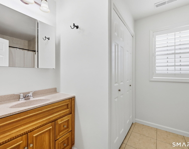 134 Golden Hill Street - Photo Thumbnail 15