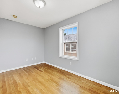 134 Golden Hill Street - Photo Thumbnail 11