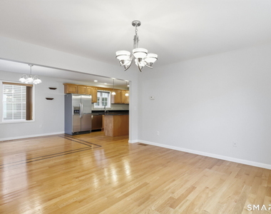 134 Golden Hill Street - Photo Thumbnail 7