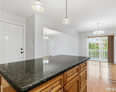 134 Golden Hill Street - Photo Thumbnail 3