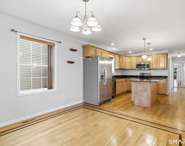 134 Golden Hill Street - Photo Thumbnail 6