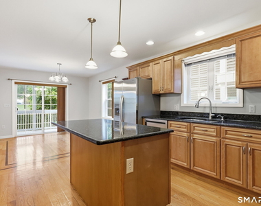 134 Golden Hill Street - Photo Thumbnail 2