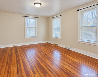 168 Cooper Hill Street - Photo Thumbnail 3