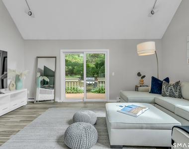 11 Copper Hill Drive - Photo Thumbnail 8