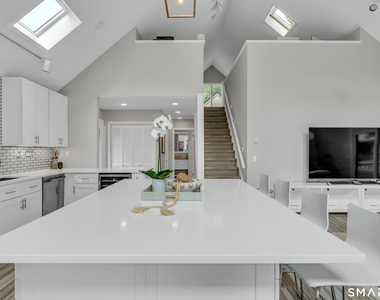 11 Copper Hill Drive - Photo Thumbnail 9
