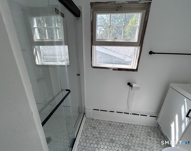 104 Boston Street - Photo Thumbnail 6