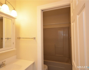 86 Main Street - Photo Thumbnail 20