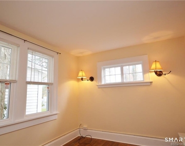 86 Main Street - Photo Thumbnail 16