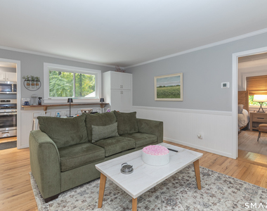 6 Indian Avenue - Photo Thumbnail 6