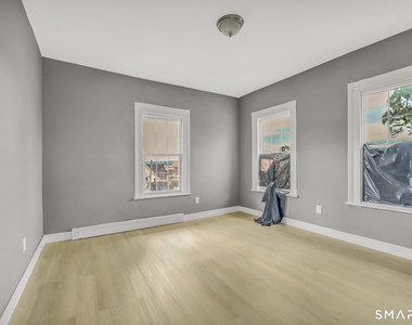 54 High Street - Photo Thumbnail 3