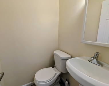 2 Irving Place - Photo Thumbnail 2