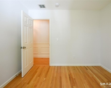 16 Harold Road - Photo Thumbnail 30